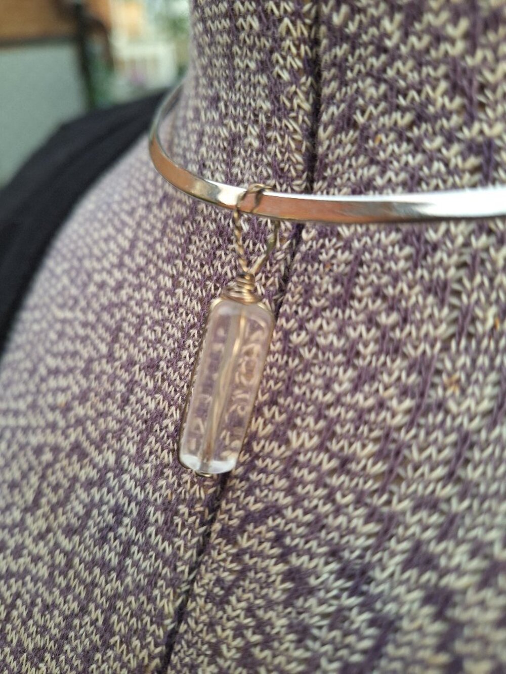 Clear Plastic Bead Pendant Choker Style Necklace
